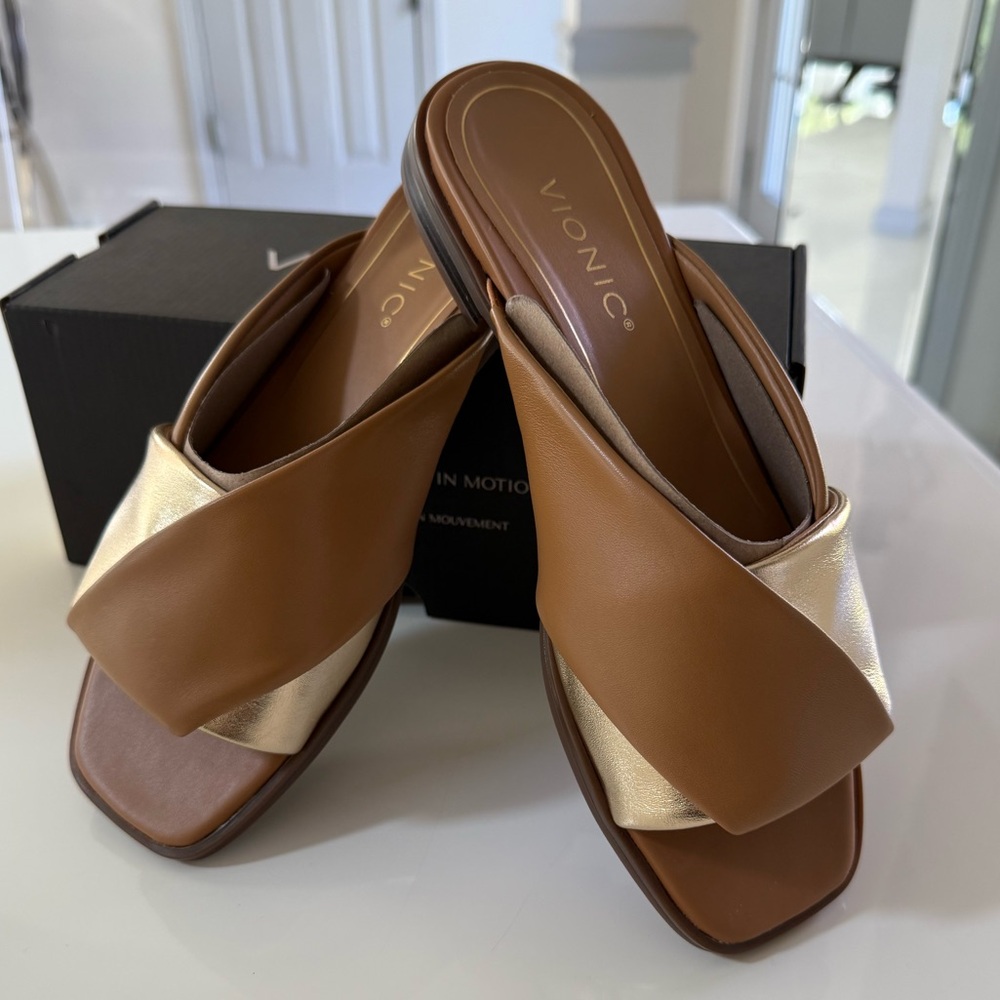 Vionic Women's Brown and Gold Slide Sandals